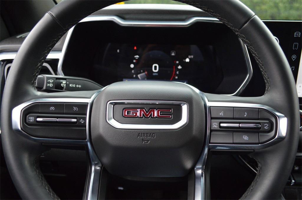 used 2023 GMC Canyon car, priced at $38,999
