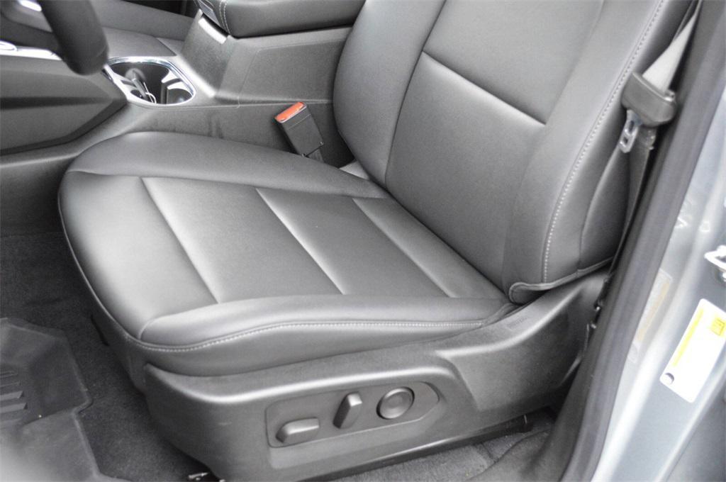 used 2023 GMC Canyon car, priced at $38,999