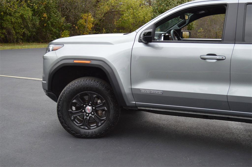 used 2023 GMC Canyon car, priced at $38,999