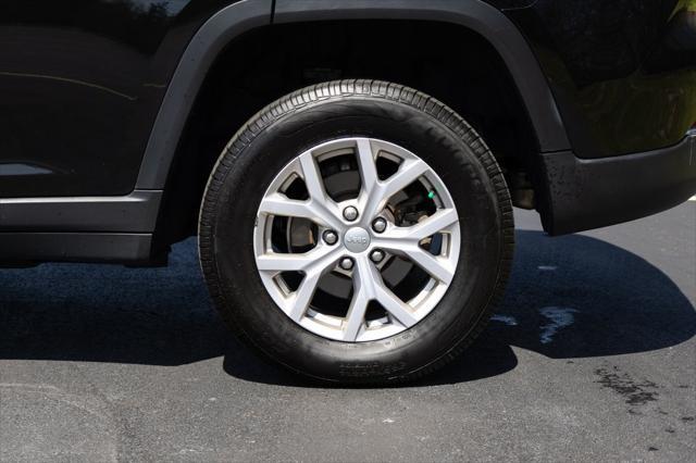 used 2022 Jeep Grand Cherokee car, priced at $24,996