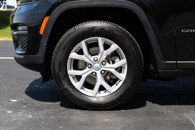 used 2022 Jeep Grand Cherokee car, priced at $24,996