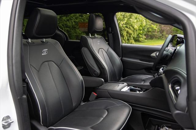 used 2024 Chrysler Pacifica car, priced at $44,469