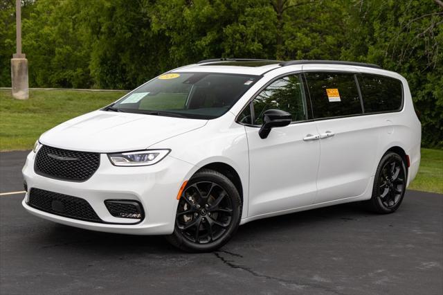 used 2024 Chrysler Pacifica car, priced at $44,469