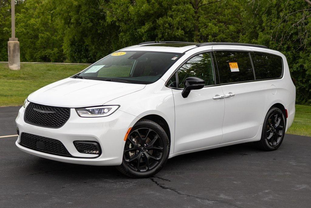 used 2024 Chrysler Pacifica car, priced at $39,970