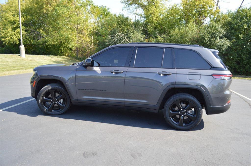 used 2023 Jeep Grand Cherokee car, priced at $31,562