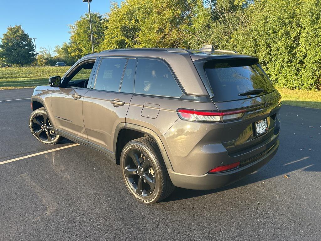 used 2023 Jeep Grand Cherokee car, priced at $33,472