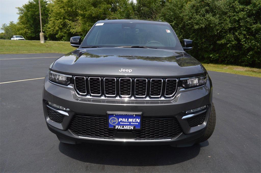 new 2025 Jeep Grand Cherokee car, priced at $42,999
