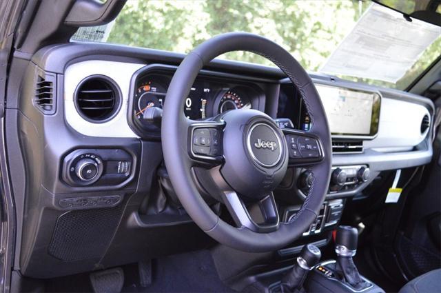 new 2025 Jeep Wrangler car, priced at $45,999