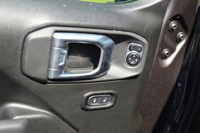 new 2025 Jeep Wrangler car, priced at $45,999
