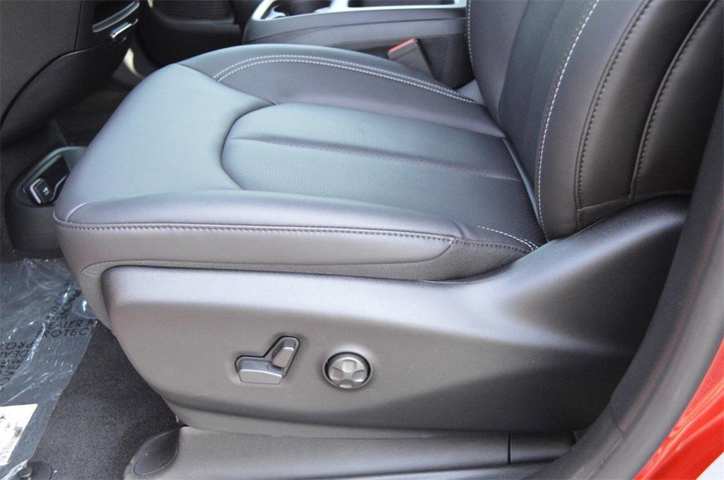 new 2025 Chrysler Voyager car, priced at $42,174