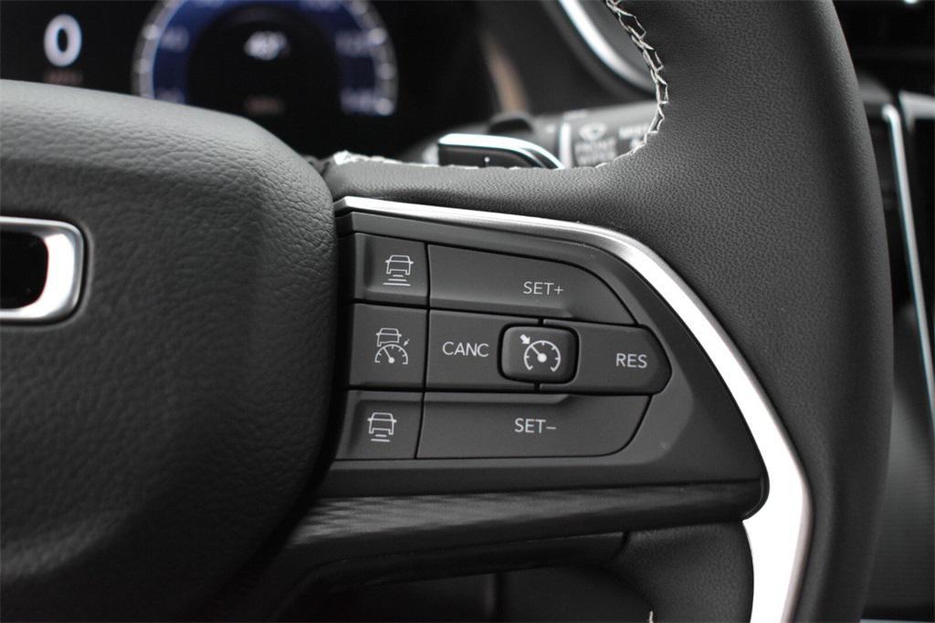 new 2025 Jeep Grand Cherokee car, priced at $42,999