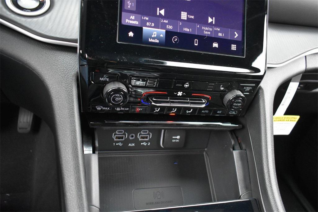 new 2025 Jeep Grand Cherokee car, priced at $42,999