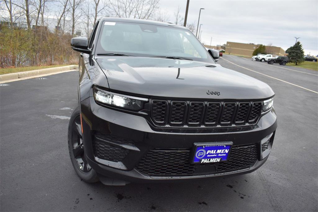 new 2025 Jeep Grand Cherokee car, priced at $42,999