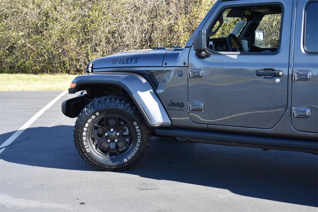 used 2024 Jeep Gladiator car, priced at $37,958