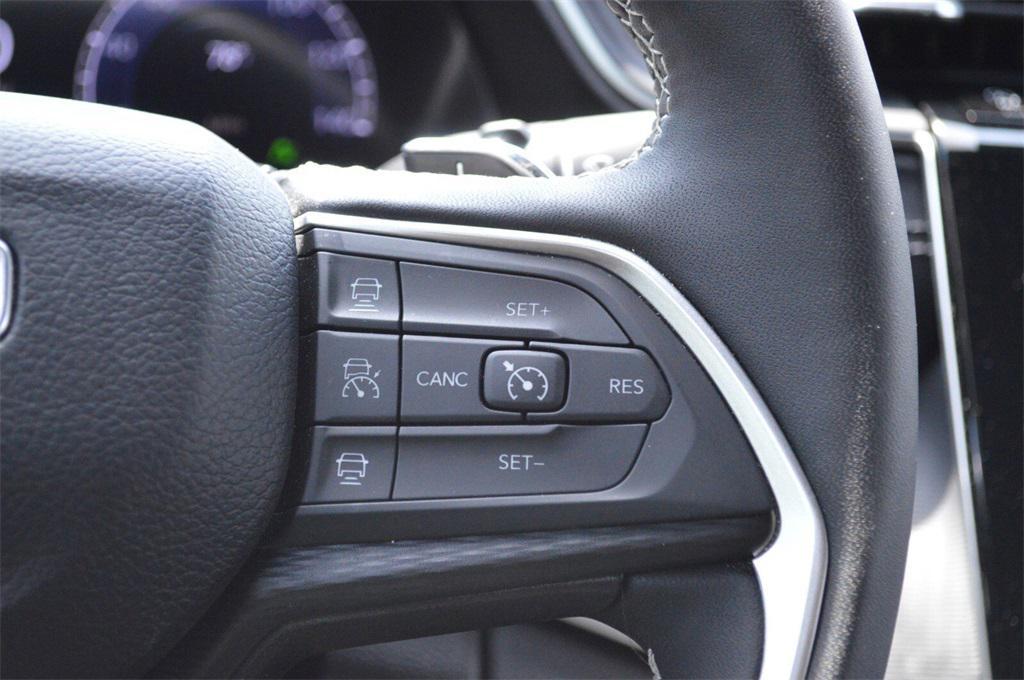used 2024 Jeep Grand Cherokee car, priced at $34,865