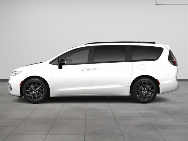 new 2024 Chrysler Pacifica car, priced at $44,561