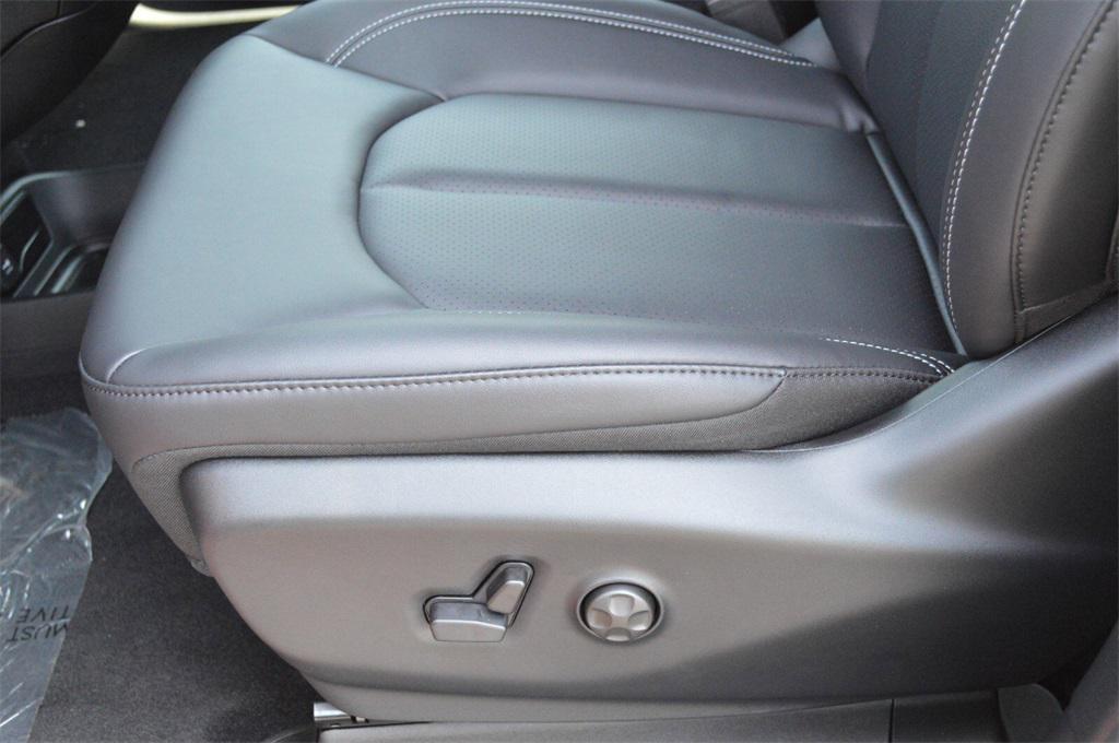 new 2025 Chrysler Voyager car, priced at $42,174
