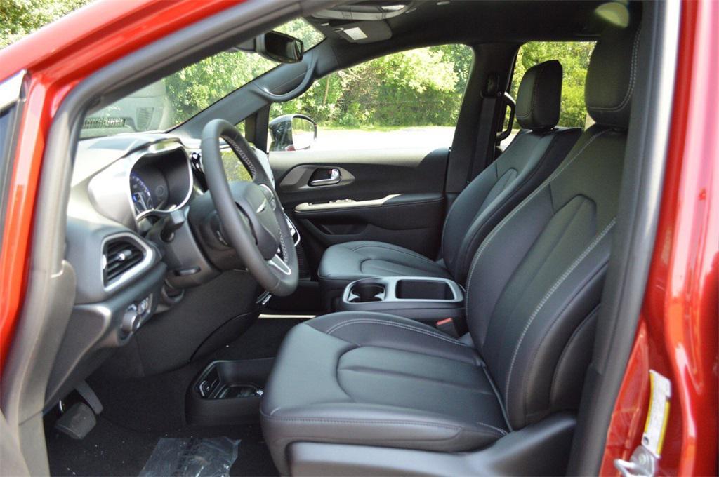new 2025 Chrysler Voyager car, priced at $42,174