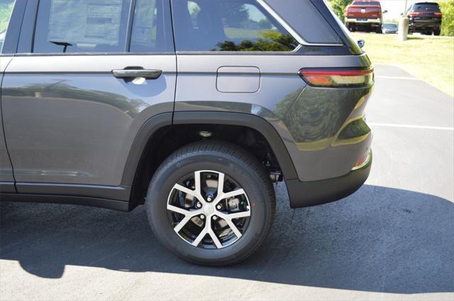 new 2025 Jeep Grand Cherokee car, priced at $43,499