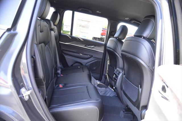 new 2025 Jeep Grand Cherokee car, priced at $43,499
