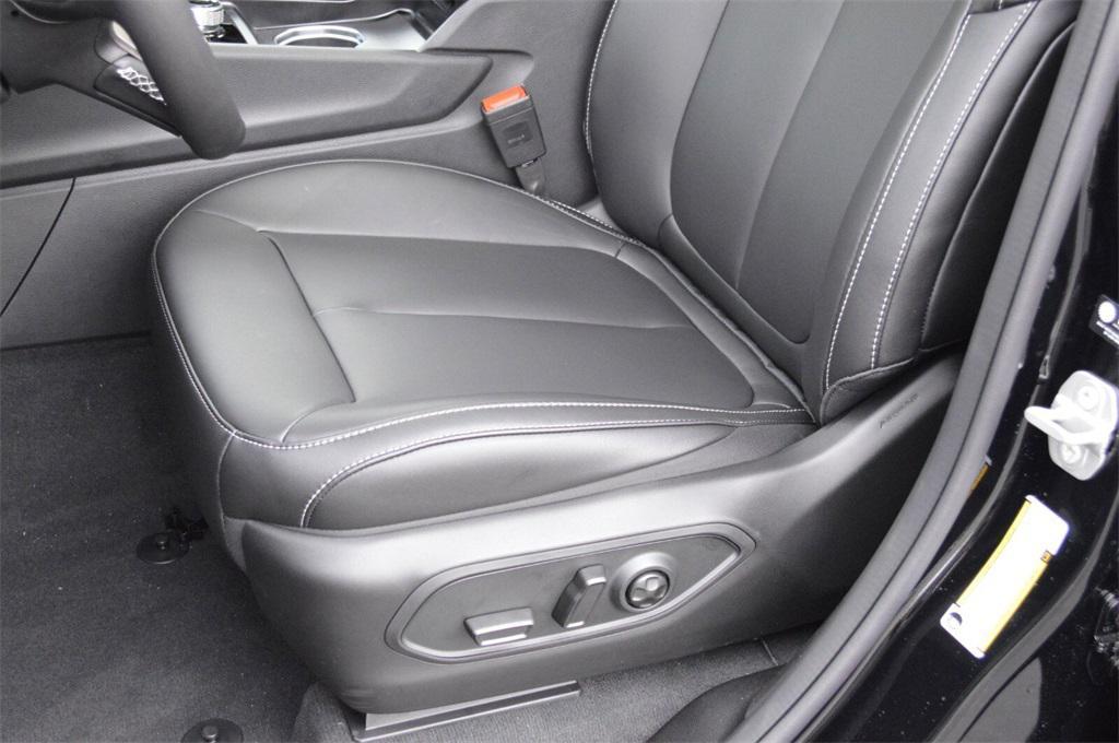 new 2025 Jeep Grand Cherokee car, priced at $47,999
