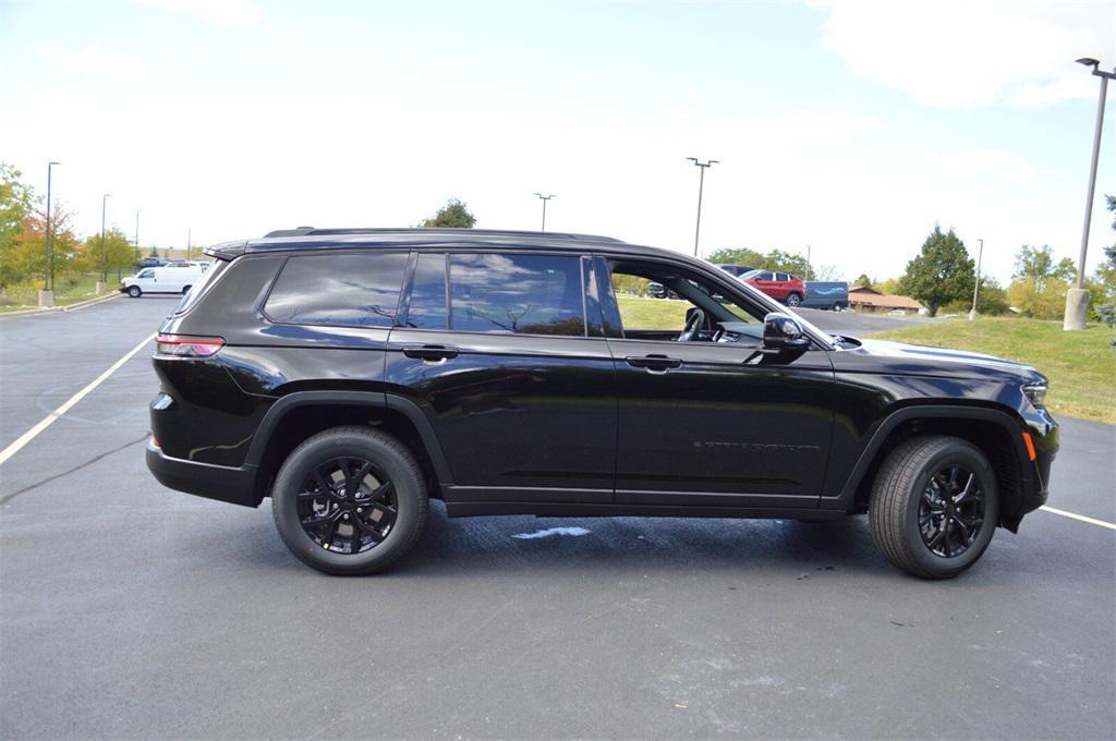 new 2025 Jeep Grand Cherokee L car, priced at $43,999