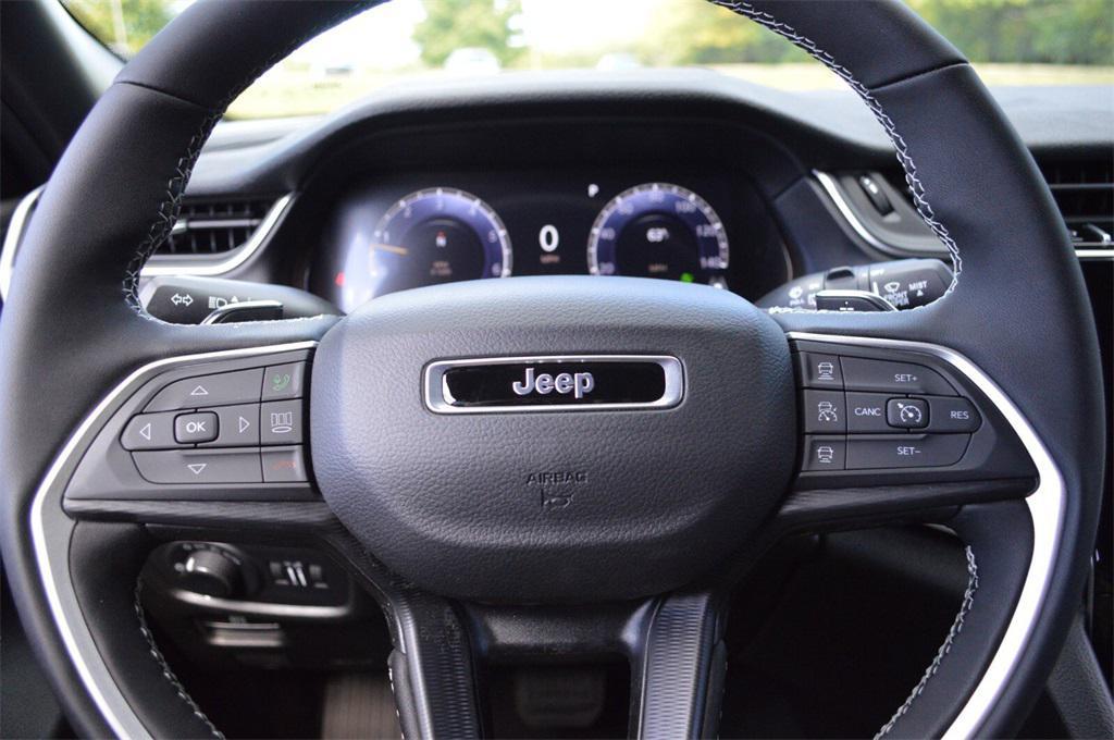 new 2025 Jeep Grand Cherokee L car, priced at $43,999