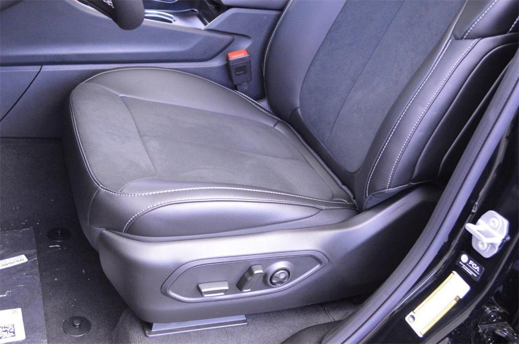 new 2025 Jeep Grand Cherokee L car, priced at $43,999