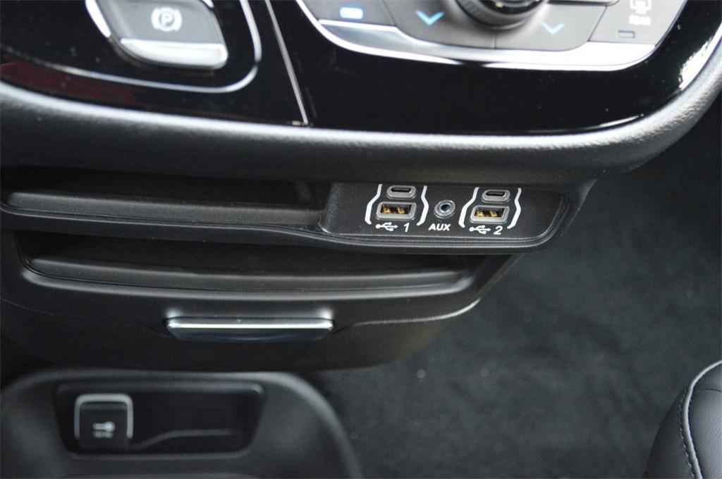 new 2025 Chrysler Voyager car, priced at $38,999