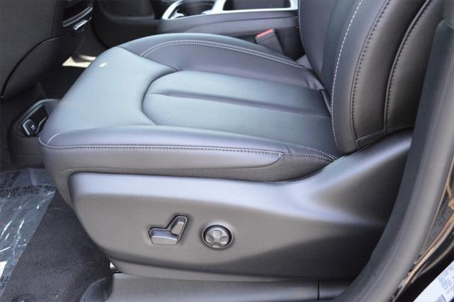 new 2025 Chrysler Voyager car, priced at $39,999