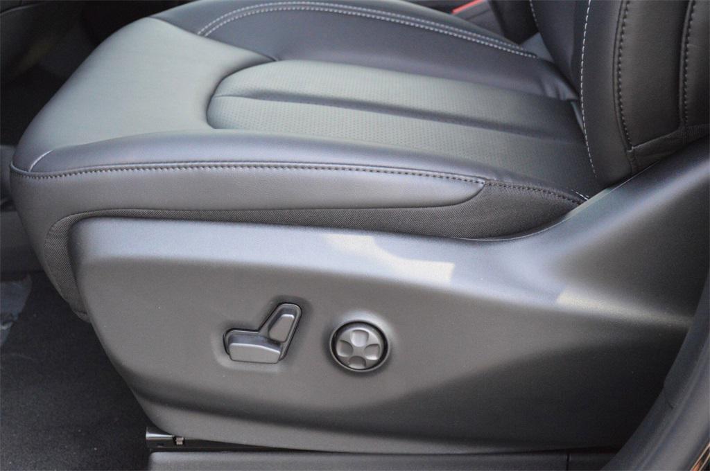 new 2025 Chrysler Voyager car, priced at $38,999