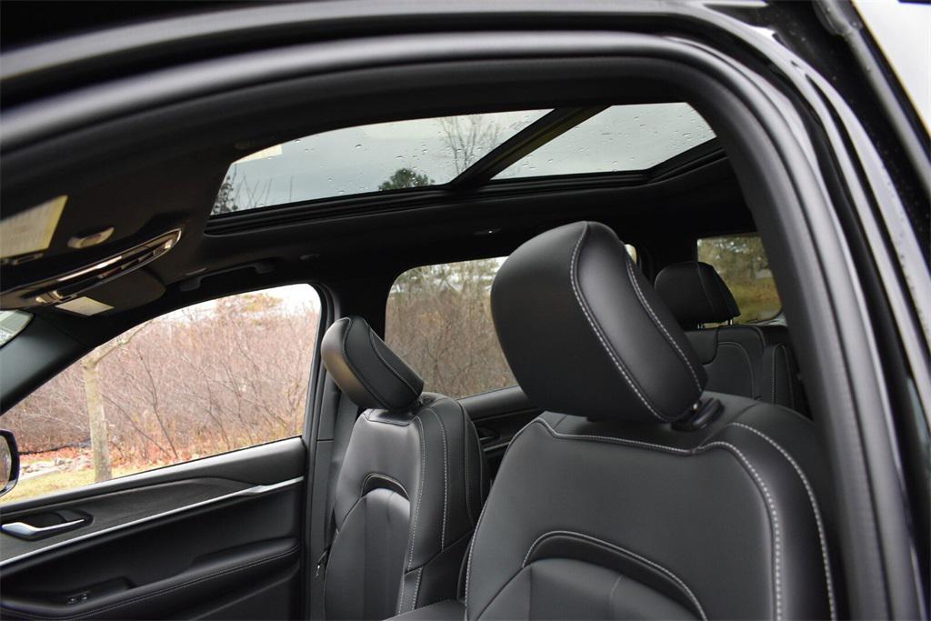 new 2025 Jeep Grand Cherokee L car, priced at $46,999