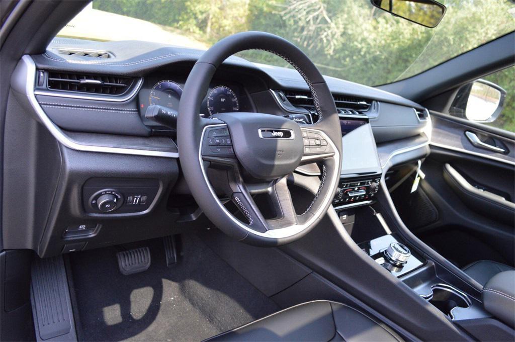 new 2025 Jeep Grand Cherokee L car, priced at $46,999