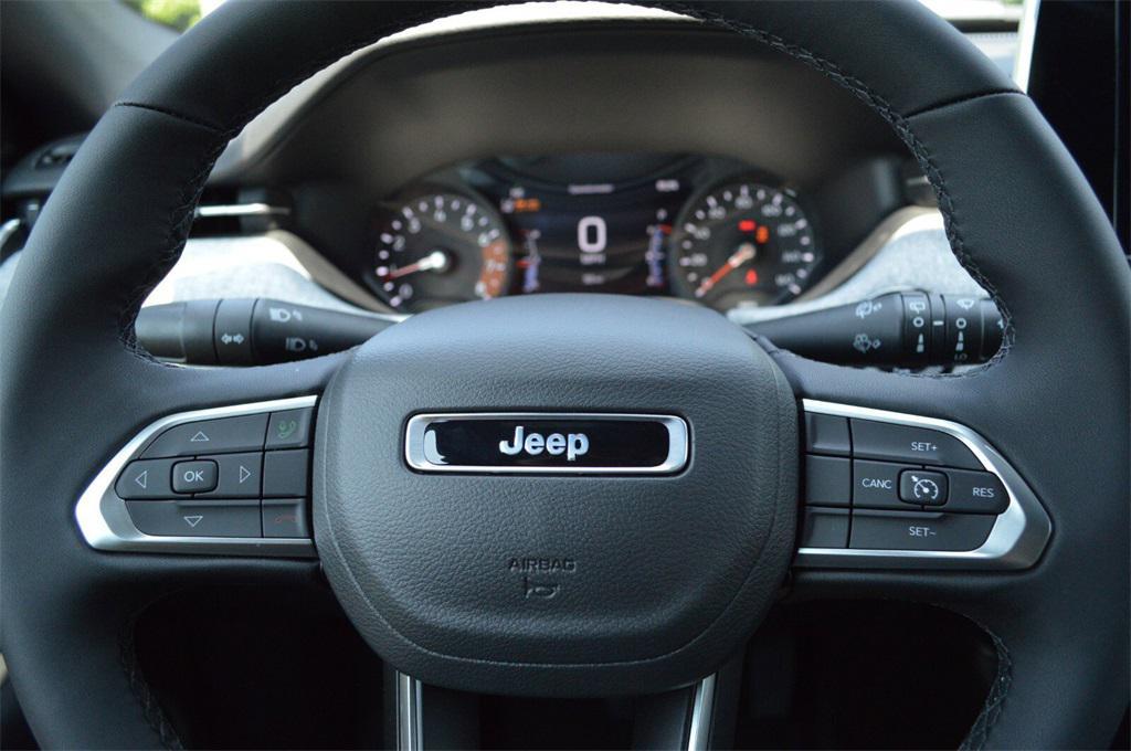 new 2025 Jeep Compass car, priced at $27,999