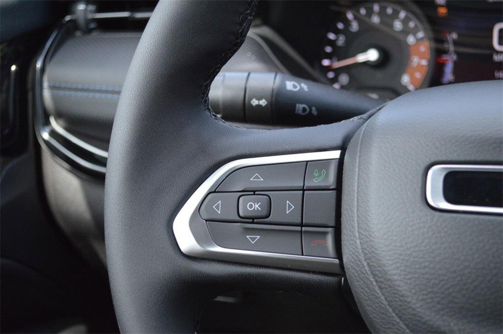 new 2025 Jeep Compass car, priced at $35,899