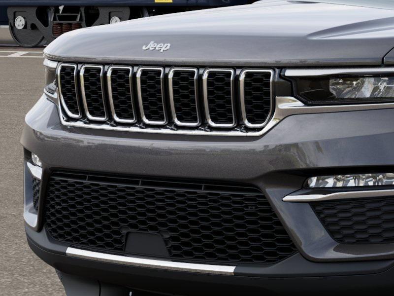 new 2025 Jeep Grand Cherokee car, priced at $47,599
