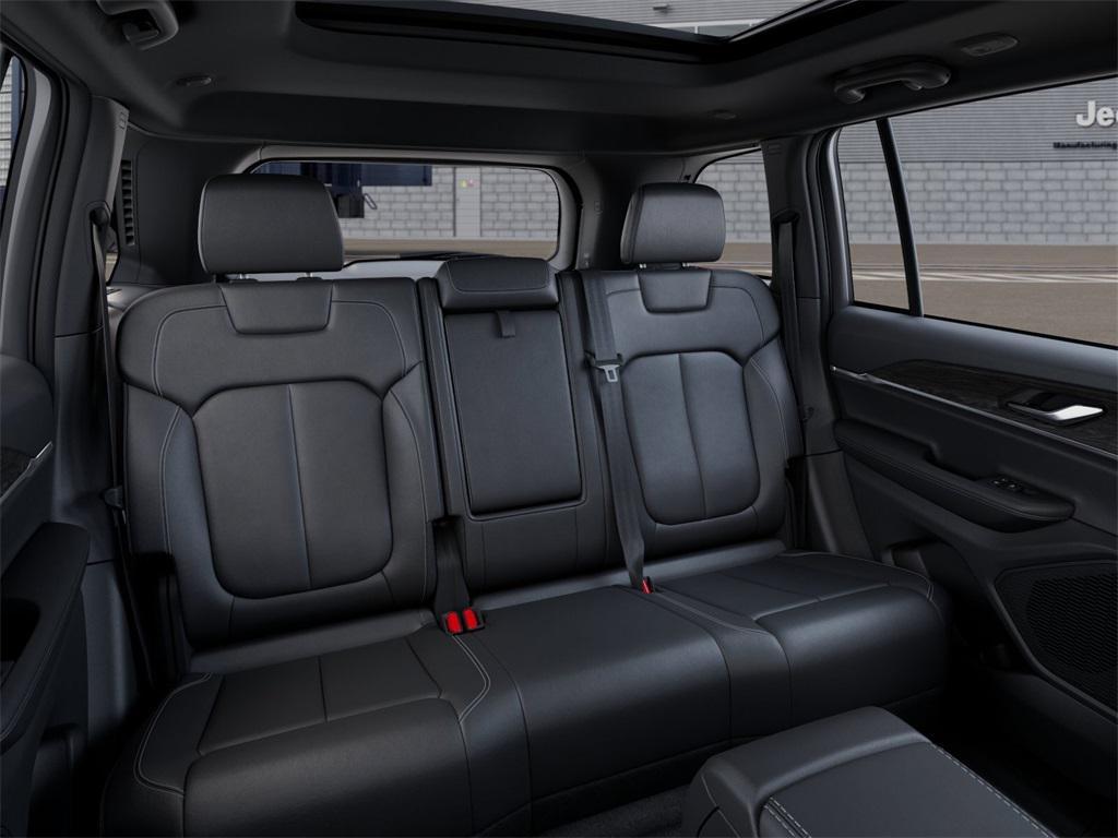 new 2025 Jeep Grand Cherokee car, priced at $47,599