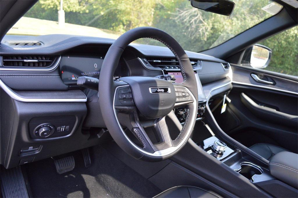 new 2025 Jeep Grand Cherokee L car, priced at $46,999