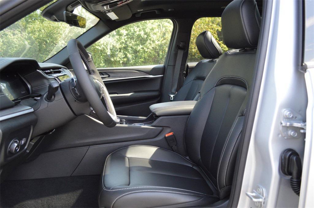 new 2025 Jeep Grand Cherokee L car, priced at $46,999