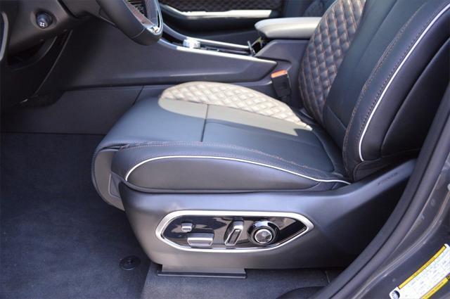 new 2025 Jeep Grand Cherokee car, priced at $58,999