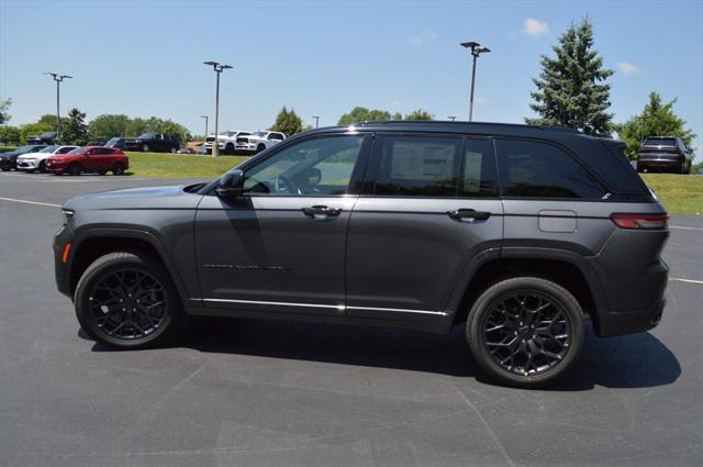 new 2025 Jeep Grand Cherokee car, priced at $58,999