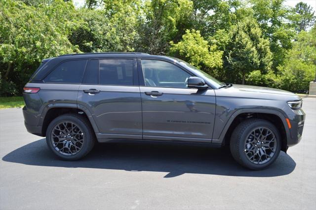 new 2025 Jeep Grand Cherokee car, priced at $58,999