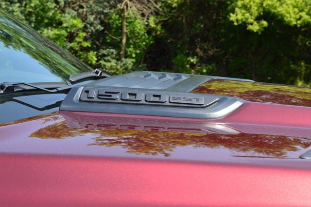new 2025 Ram 1500 car, priced at $57,511