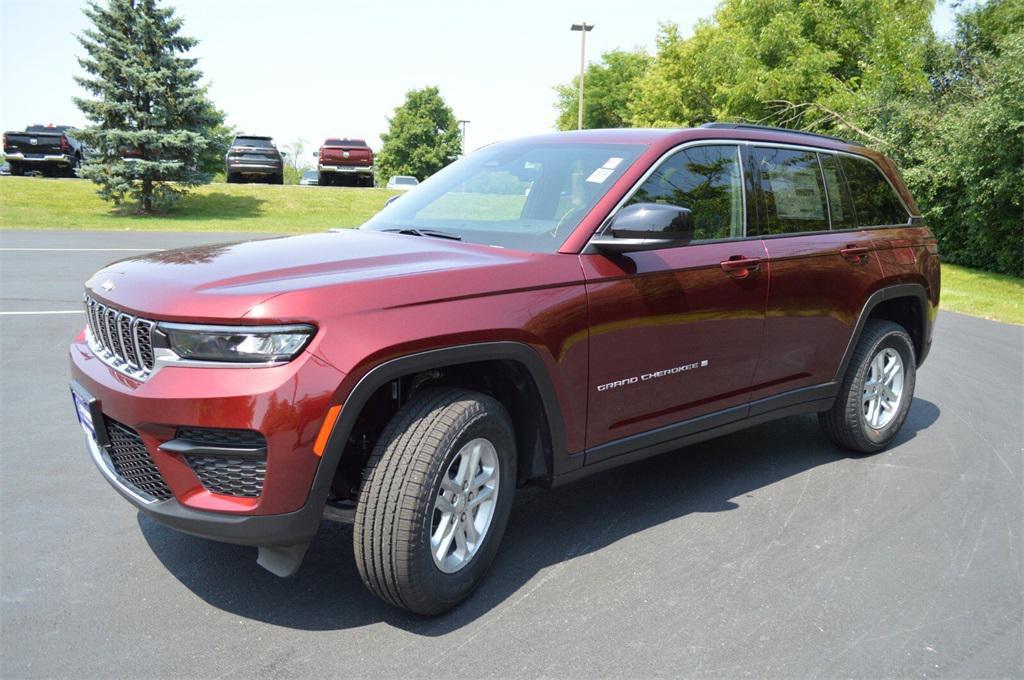 new 2025 Jeep Grand Cherokee car, priced at $37,999