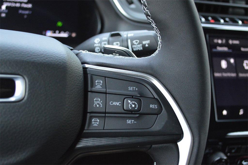 new 2025 Jeep Grand Cherokee car, priced at $37,999