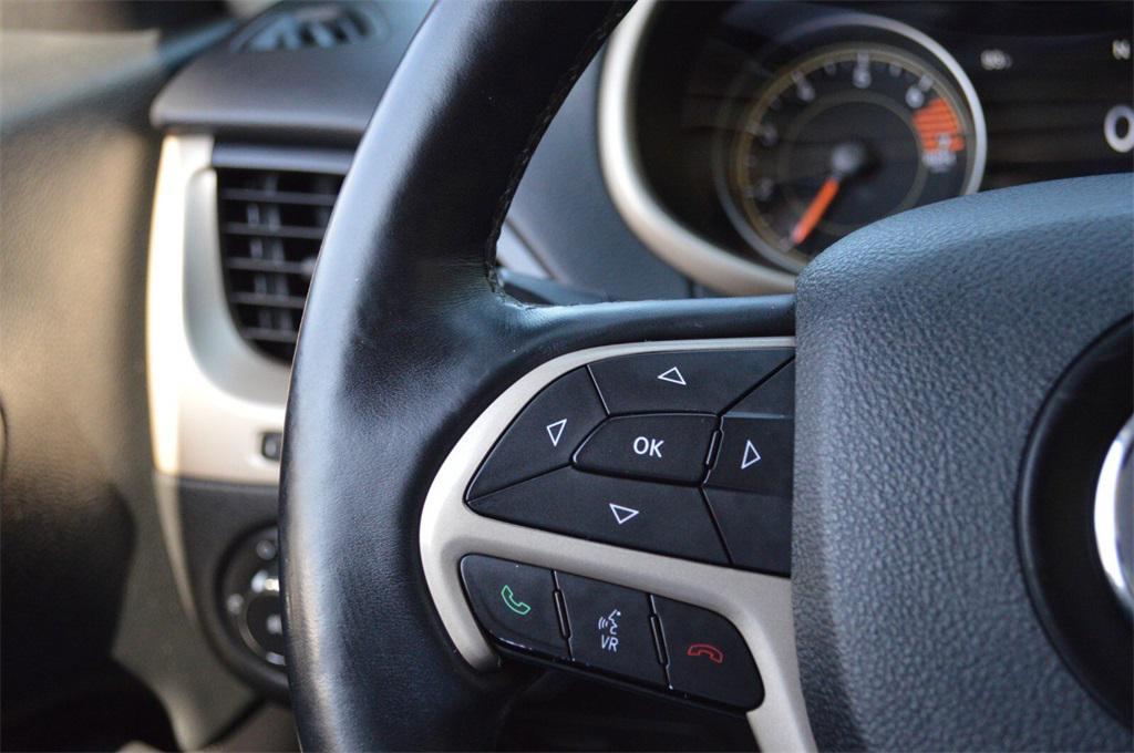 used 2017 Jeep Cherokee car, priced at $10,991
