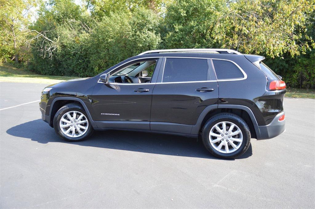 used 2017 Jeep Cherokee car, priced at $10,991