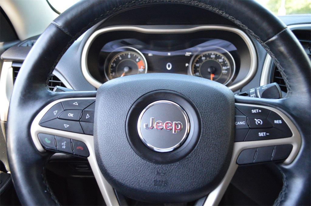 used 2017 Jeep Cherokee car, priced at $10,991