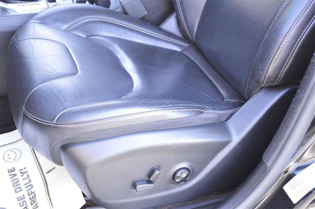 used 2017 Jeep Cherokee car, priced at $10,991