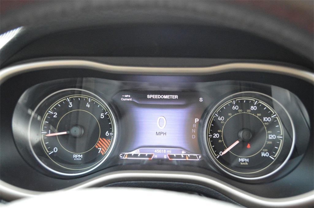 used 2014 Jeep Cherokee car, priced at $13,590